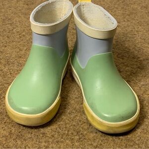 H&M Vibrant Colorblock Rain Boots Size 5.5 Toddler (20/21 EUR)